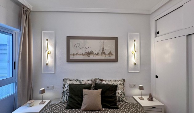 Resale - Apartment -
Torrevieja - Estacion De Autobuses