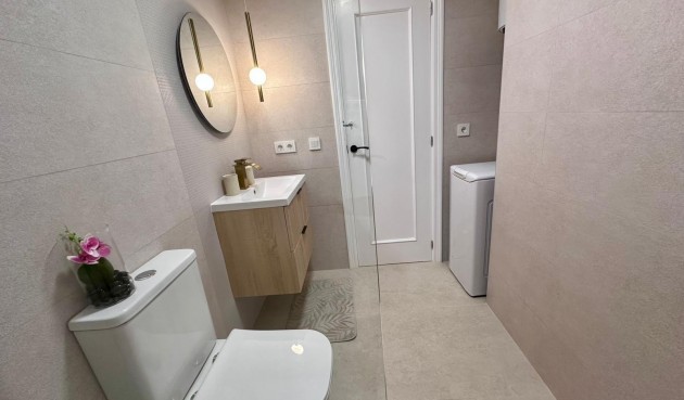 Resale - Apartment -
Torrevieja - Estacion De Autobuses