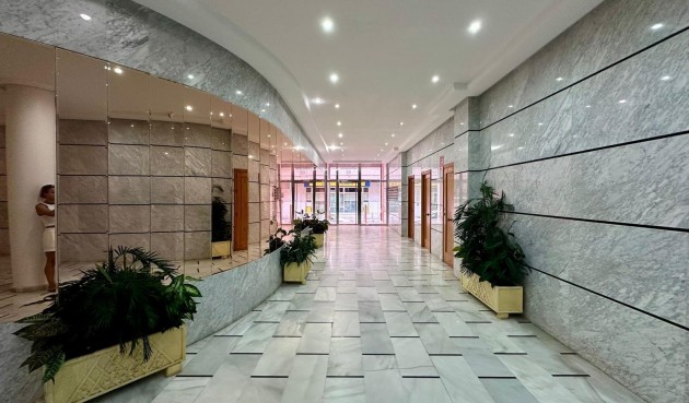 Resale - Apartment -
Torrevieja - Estacion De Autobuses