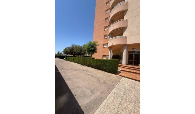 Resale - Apartment -
Orihuela Costa - Campoamor