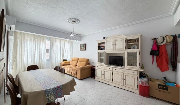 Resale - Apartment -
Torrevieja - Estacion De Autobuses