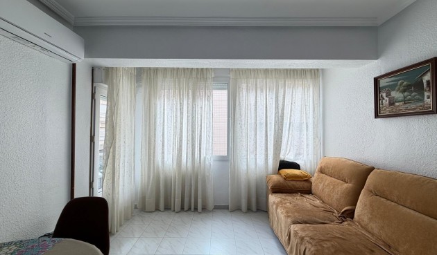 Resale - Apartment -
Torrevieja - Estacion De Autobuses