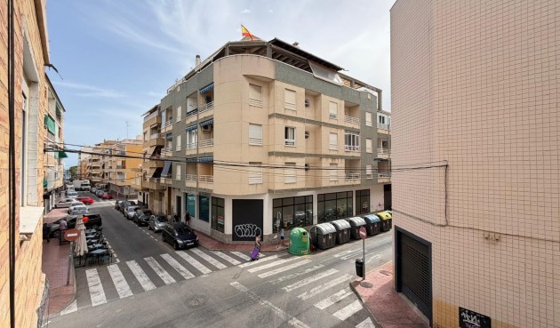 Resale - Apartment -
Torrevieja - Estacion De Autobuses