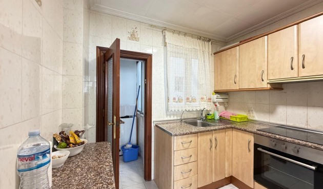 Resale - Apartment -
Torrevieja - Estacion De Autobuses