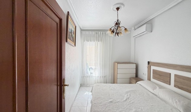 Resale - Apartment -
Torrevieja - Estacion De Autobuses