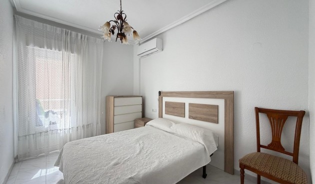 Resale - Apartment -
Torrevieja - Estacion De Autobuses