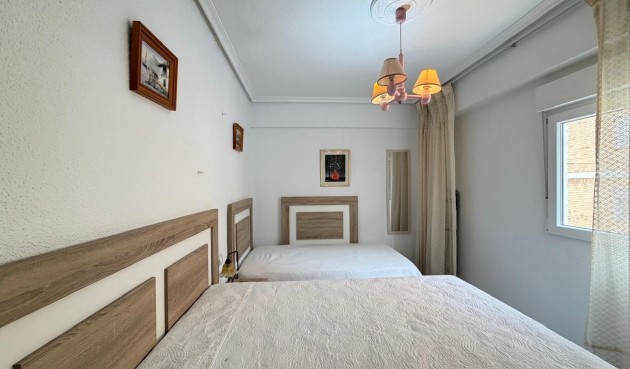 Resale - Apartment -
Torrevieja - Estacion De Autobuses