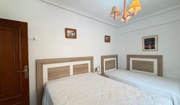 Resale - Apartment -
Torrevieja - Estacion De Autobuses