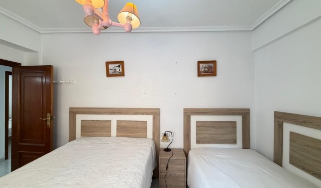 Resale - Apartment -
Torrevieja - Estacion De Autobuses