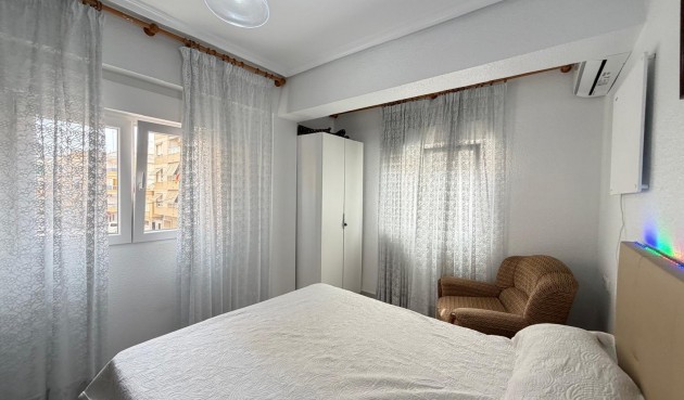Resale - Apartment -
Torrevieja - Estacion De Autobuses