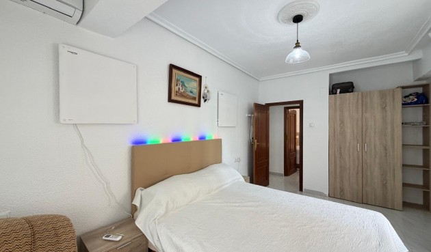 Resale - Apartment -
Torrevieja - Estacion De Autobuses