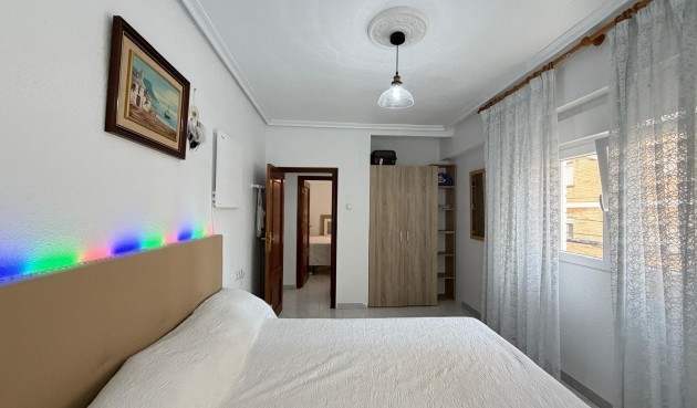 Resale - Apartment -
Torrevieja - Estacion De Autobuses