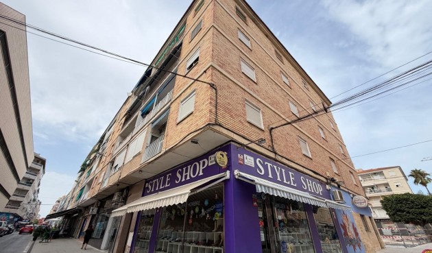 Resale - Apartment -
Torrevieja - Estacion De Autobuses