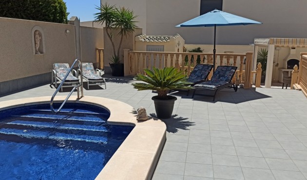 Resale - Villa -
Ciudad Quesada - Costa Blanca