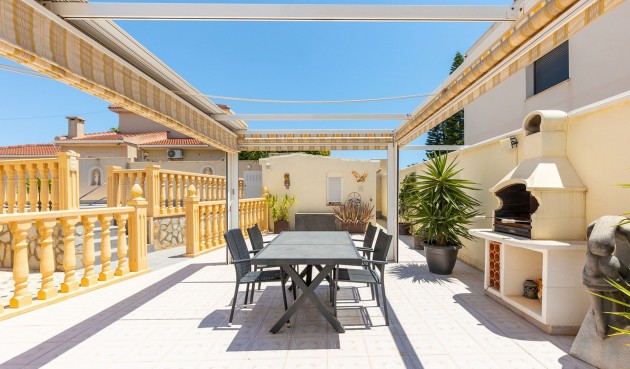 Resale - Villa -
Ciudad Quesada - Costa Blanca