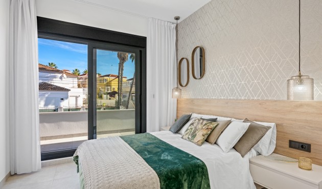Resale - Villa -
Orihuela Costa - Costa Blanca