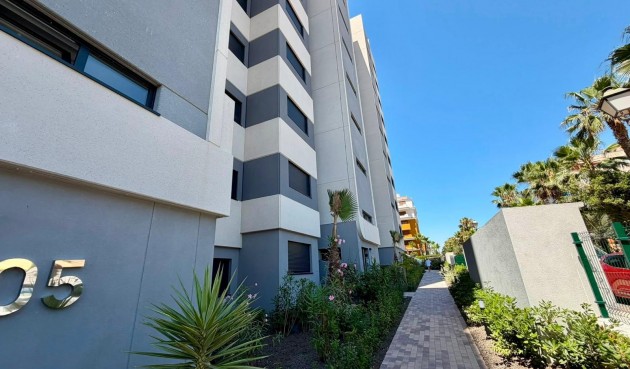 Resale - Apartment -
Torrevieja - Punta Prima