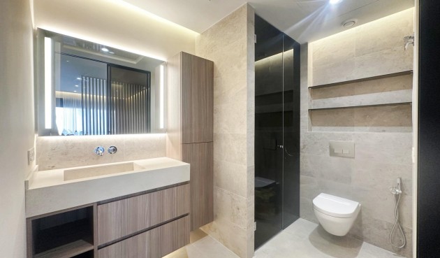 Resale - Apartment -
Torrevieja - Centro