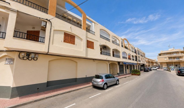 Resale - Apartment -
Torrevieja - Centro