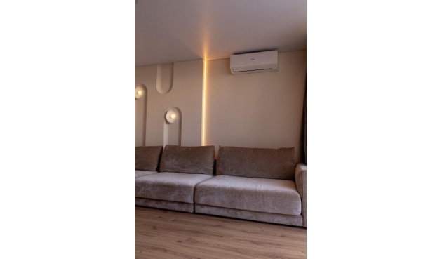 Resale - Bungalow -
Torrevieja - La Veleta