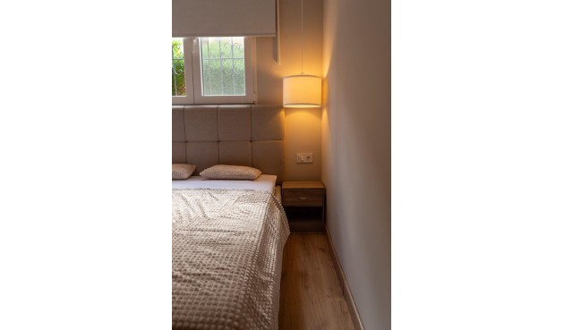 Resale - Bungalow -
Torrevieja - La Veleta