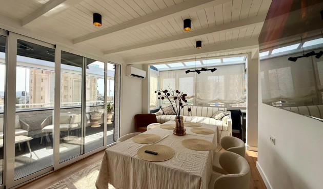 Resale - Apartment -
Guardamar del Segura - Centro