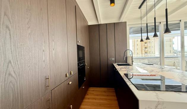 Resale - Apartment -
Guardamar del Segura - Centro