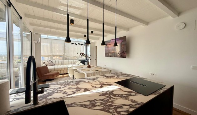 Resale - Apartment -
Guardamar del Segura - Centro