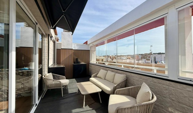 Resale - Apartment -
Guardamar del Segura - Centro