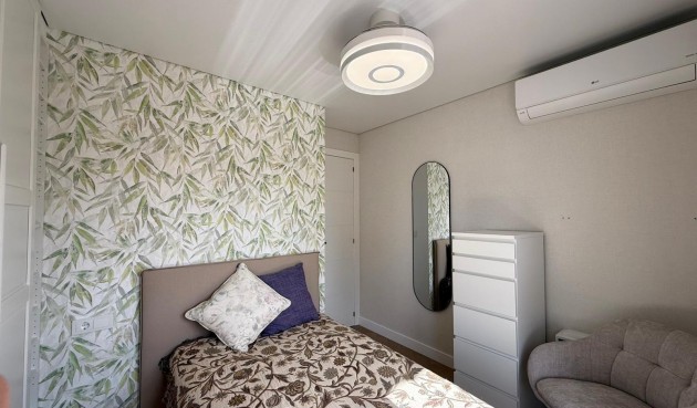 Resale - Apartment -
Guardamar del Segura - Centro