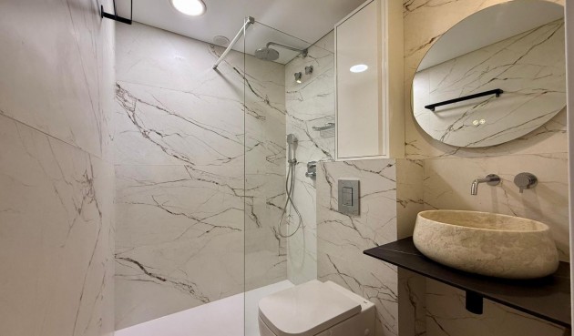 Resale - Apartment -
Guardamar del Segura - Centro