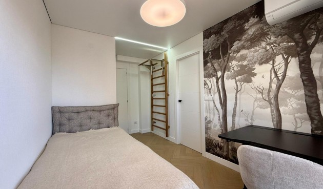 Resale - Apartment -
Guardamar del Segura - Centro