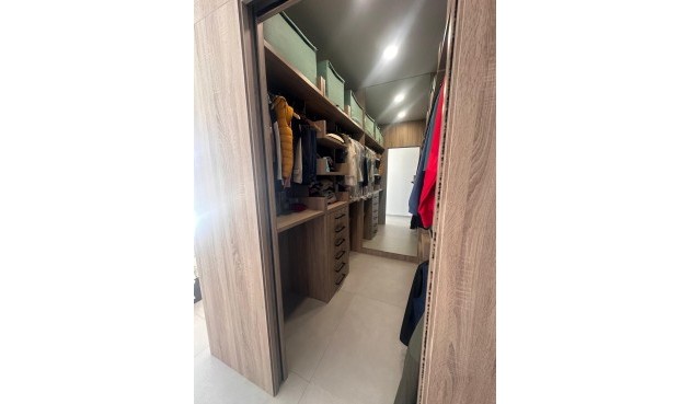 Resale - Villa -
Algorfa