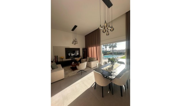 Resale - Villa -
Algorfa