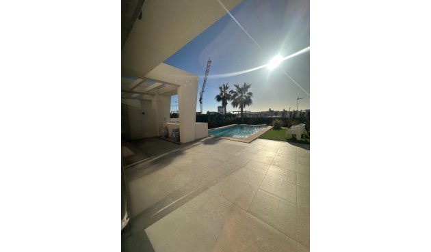 Resale - Villa -
Algorfa