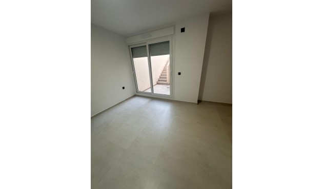 Resale - Villa -
Algorfa