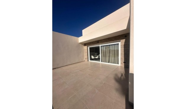 Resale - Villa -
Algorfa