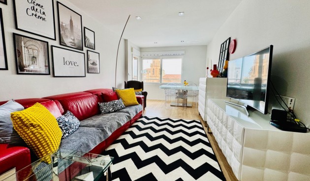 Resale - Apartment -
Pilar de la Horadada - Zona Pueblo