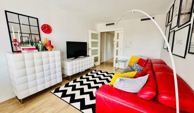 Resale - Apartment -
Pilar de la Horadada - Zona Pueblo