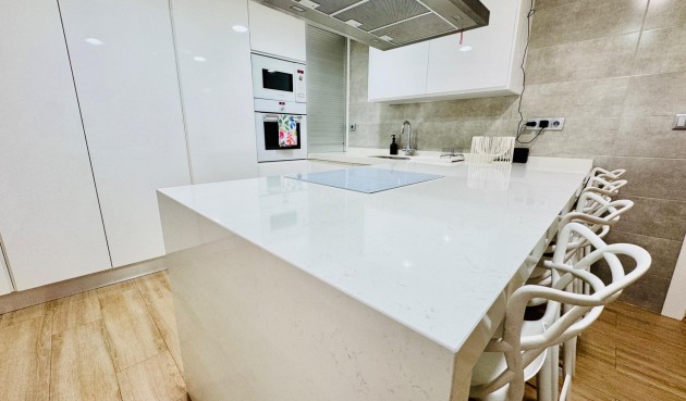 Resale - Apartment -
Pilar de la Horadada - Zona Pueblo