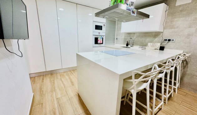 Resale - Apartment -
Pilar de la Horadada - Zona Pueblo