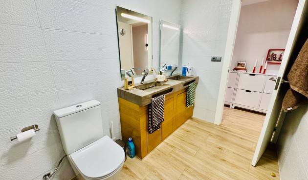 Resale - Apartment -
Pilar de la Horadada - Zona Pueblo