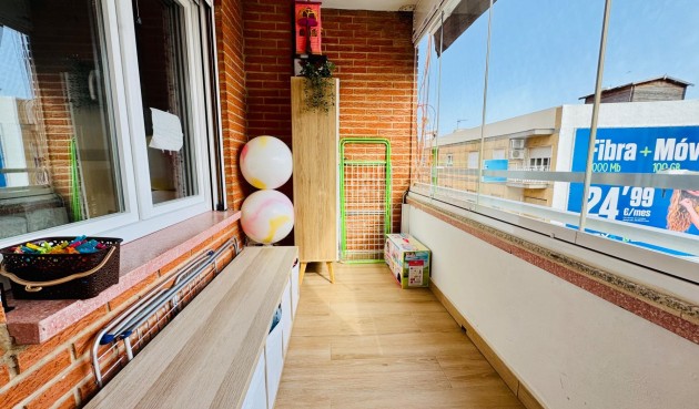 Resale - Apartment -
Pilar de la Horadada - Zona Pueblo