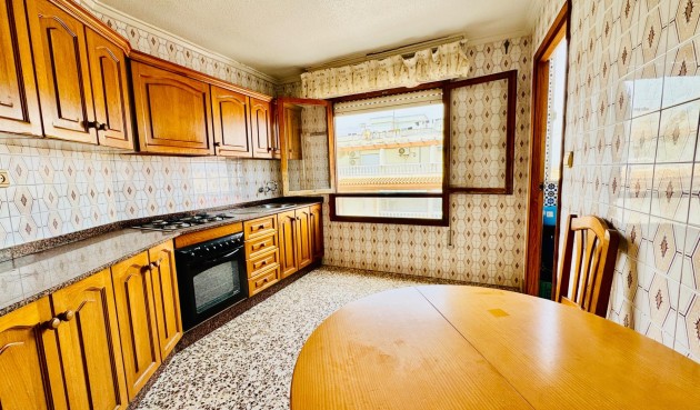 Resale - Apartment -
Torrevieja - Acequion