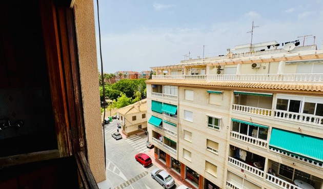 Resale - Apartment -
Torrevieja - Acequion