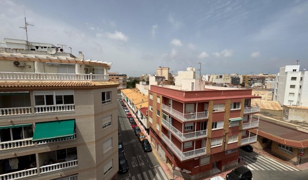 Resale - Apartment -
Torrevieja - Acequion