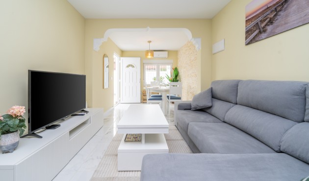 Resale - Bungalow -
Torrevieja - Torreta