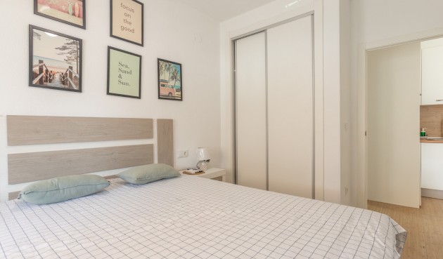 Resale - Bungalow -
Torrevieja - Costa Blanca