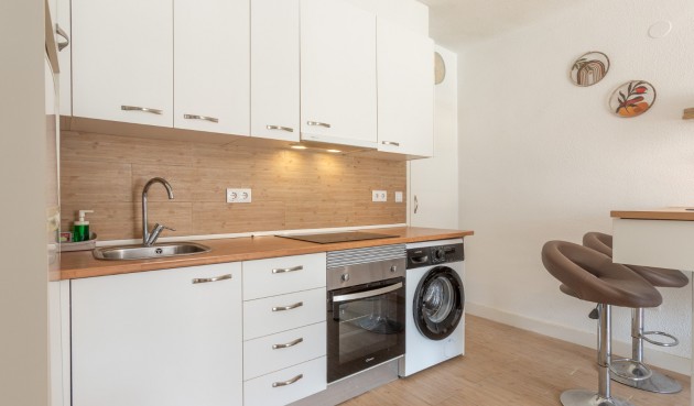 Resale - Bungalow -
Torrevieja - Costa Blanca