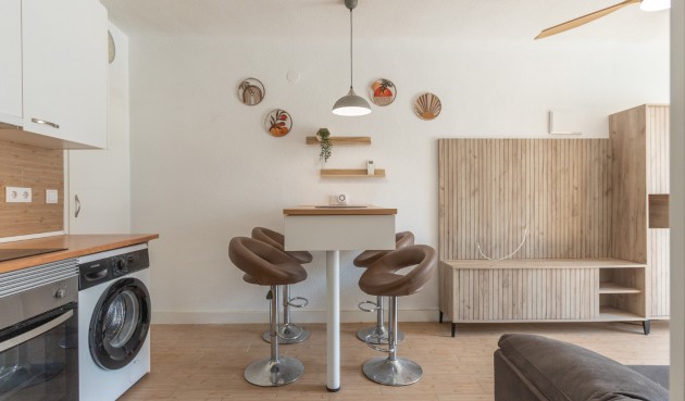 Resale - Bungalow -
Torrevieja - Costa Blanca